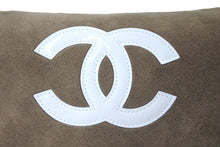 Load image into Gallery viewer, CHANEL シャネル ショルダーバッグ ココマーク パイル ベージュ シルバー金具 ノベルティー 美品 中古 60554