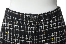 画像をギャラリービューアに読み込む, 極美品 CHANEL シャネル ツイード パンツ マルチカラー ブラック ビジュー ジップ ボトムス P61105V46414 サイズ34 中古 60575