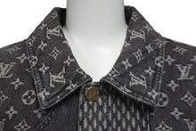 Load image into Gallery viewer, LOUIS VUITTON ルイヴィトン ジャイアントダミエウェーブスモノグラムデニムジャケット NIGO 46 HJA11WUZC A435 美品 中古 60603