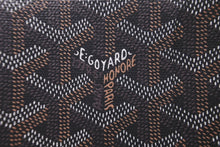 画像をギャラリービューアに読み込む, 新品同様品 GOYARD ゴヤール 二つ折りカードケース ヴィクトワール ヘリンボーン柄 ブラック ブラウン 中古 60768