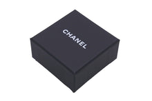 Load image into Gallery viewer, CHANEL シャネル ピアス B24 C ココマーク ラインストーン ゴールド イタリア製 美品 中古 61059