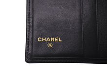 Load image into Gallery viewer, 未使用品 CHANEL シャネル ヴィンテージ ビスコーレ 二つ折り財布 ブラック ゴールド金具 中古 61116