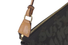 Load image into Gallery viewer, 極美品 LOUIS VUITTON ルイヴィトン アクセポ ポシェット アクセソワール M92191 モノグラムグラフィティ グリーン 中古 61212